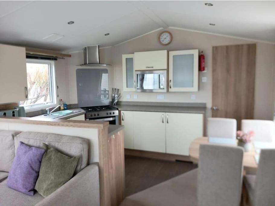 Lagooncombe Modern And Cosy Holiday Home Haverigg Екстер'єр фото